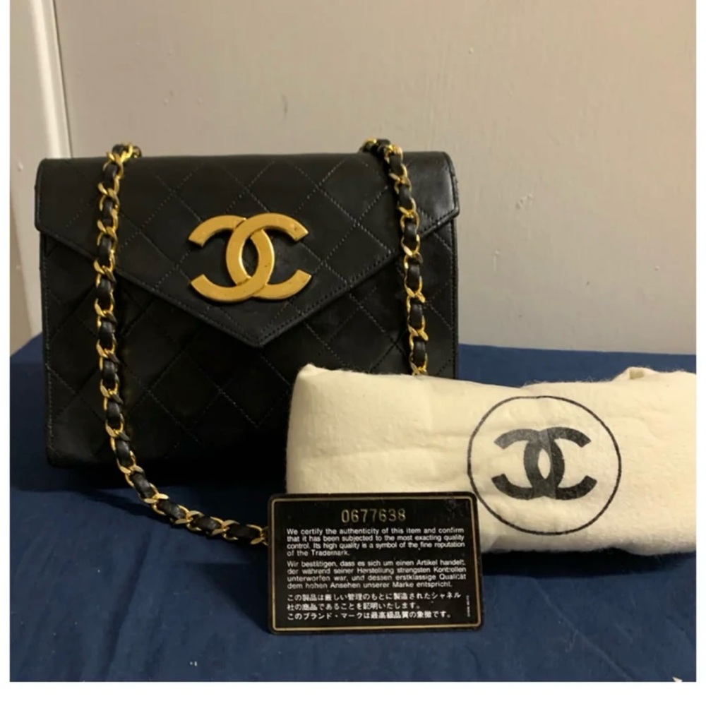 RARE Authentic Chanel Mini Cross Body Big CC Logo Gold Hardware